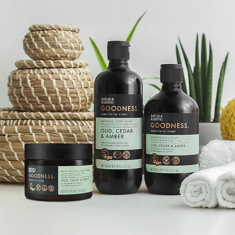 Baylis & Harding Jojoba, Vanilla & Almond Oil  Candlelit Bathtime Gift Set