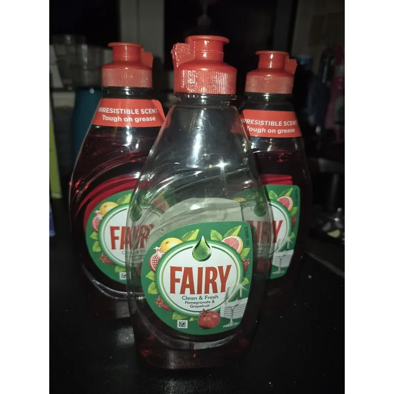Fairy Clean & Fresh Apple Washing Up Liquid