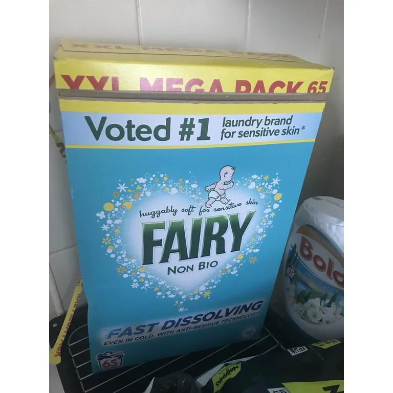 Fairy Non Bio Washing Powder 20 Washes