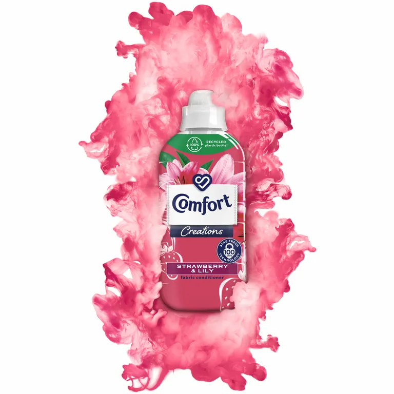 Comfort Perfume Creations Fabric Conditioner Strawberry & Lily 900 ml