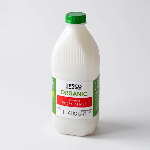 Tesco Organic Free Range Skimmed Milk 1.136L, 2 Pint
